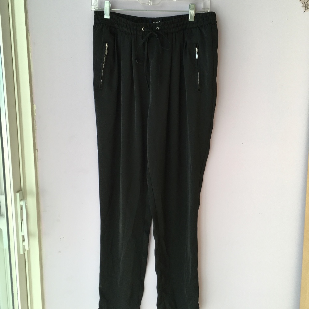 PAIGE Black Scheyla Silk Jogger